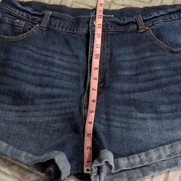 No Boundaries Jean Shorts Juniors Size 21 High Rise Blue Stretch Denim Cuffed - Picture 7 of 7
